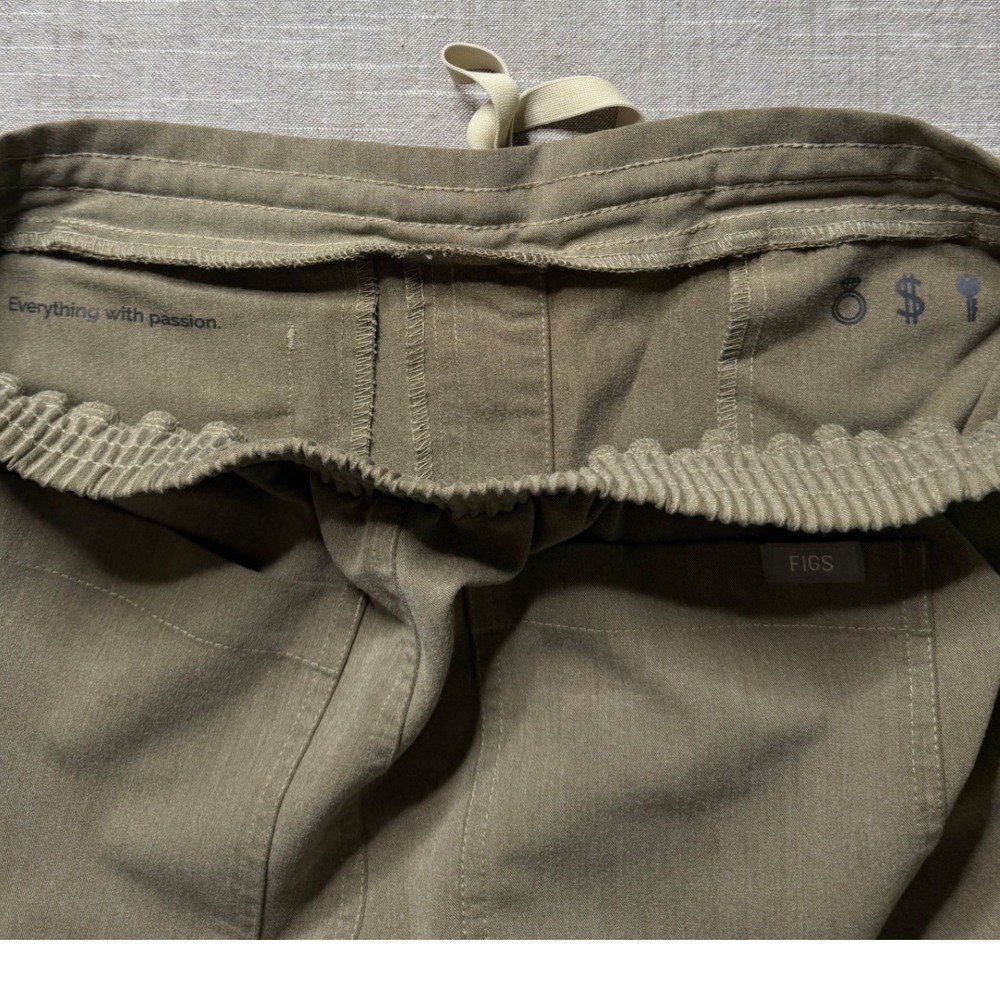 FIGS Technical Collection Yola Women S/P Olive Green Cargo Scrub Pants TW2000P - Picture 6 of 8